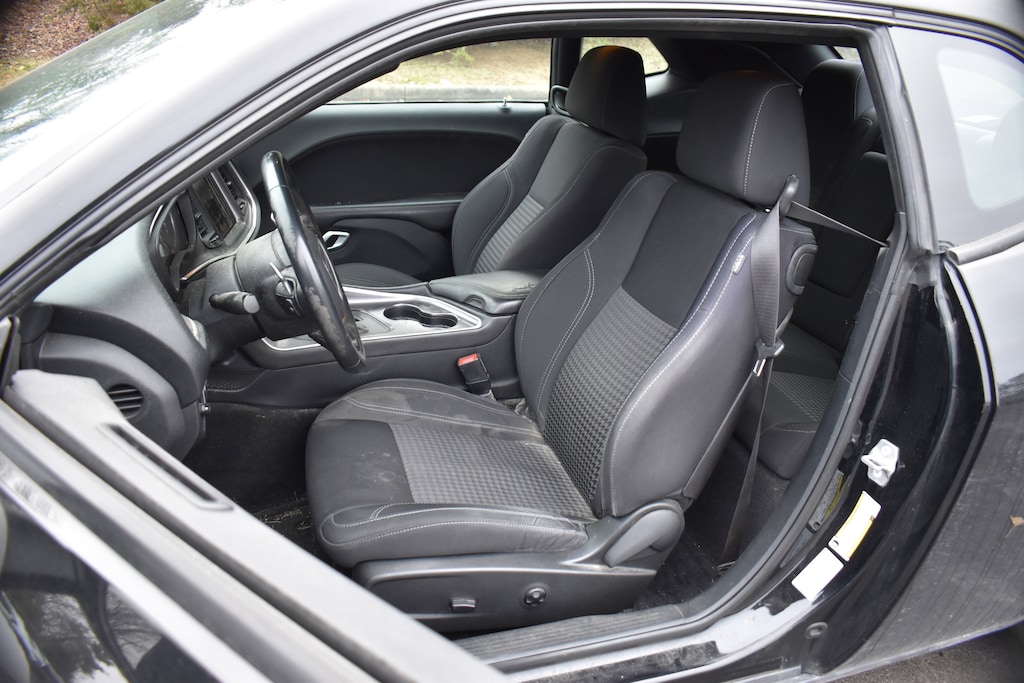 Used 2015 Dodge Challenger SXT Coupe