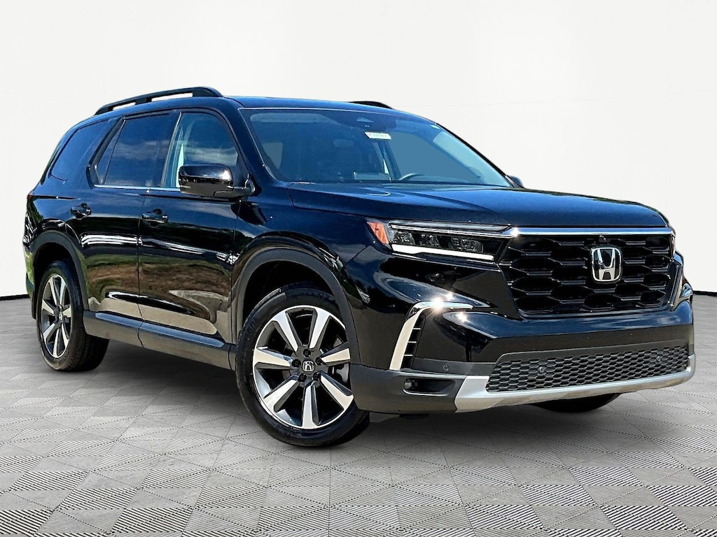 Used 2025 Honda Pilot Elite SUV