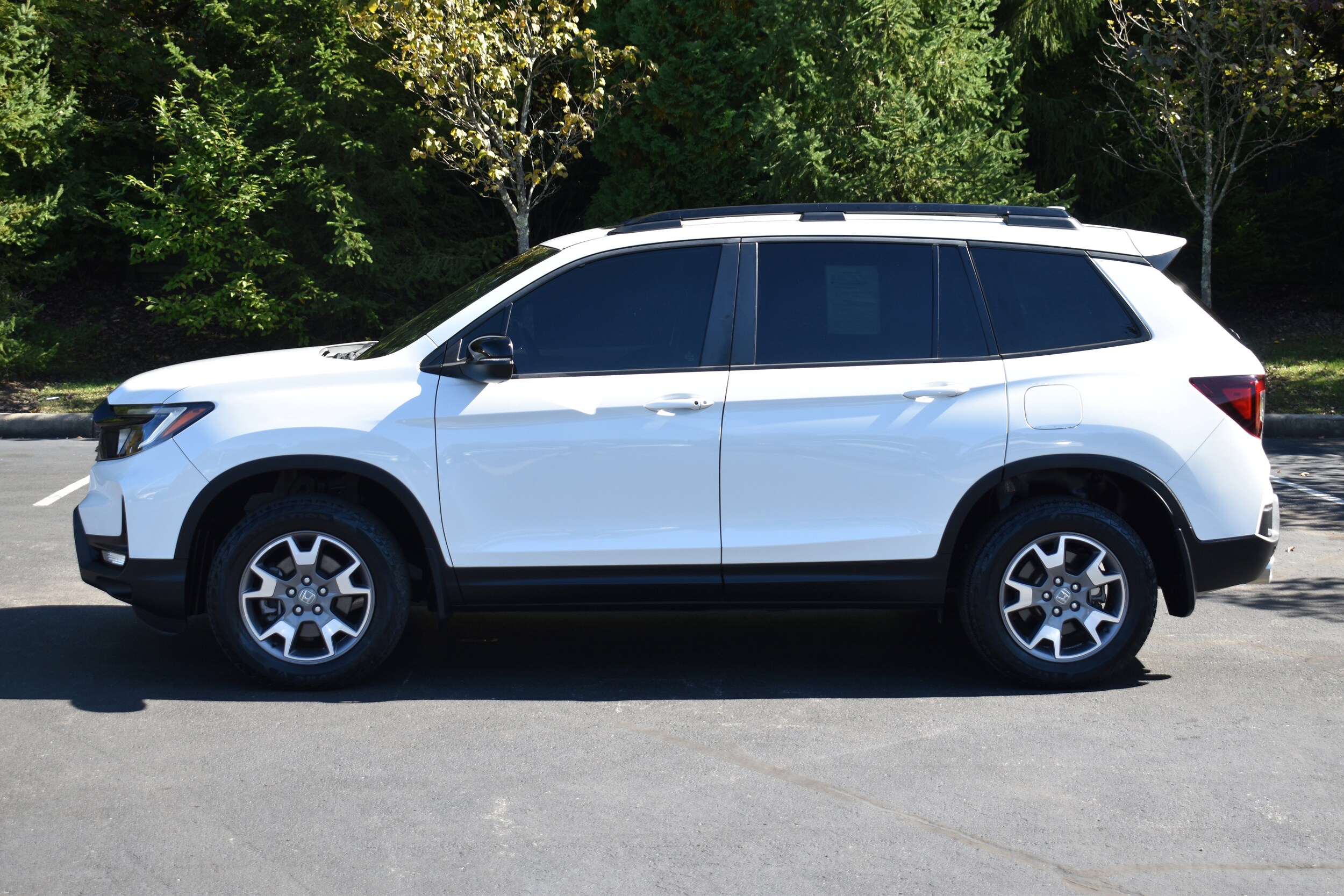 2022 Honda Passport TrailSport photo 4