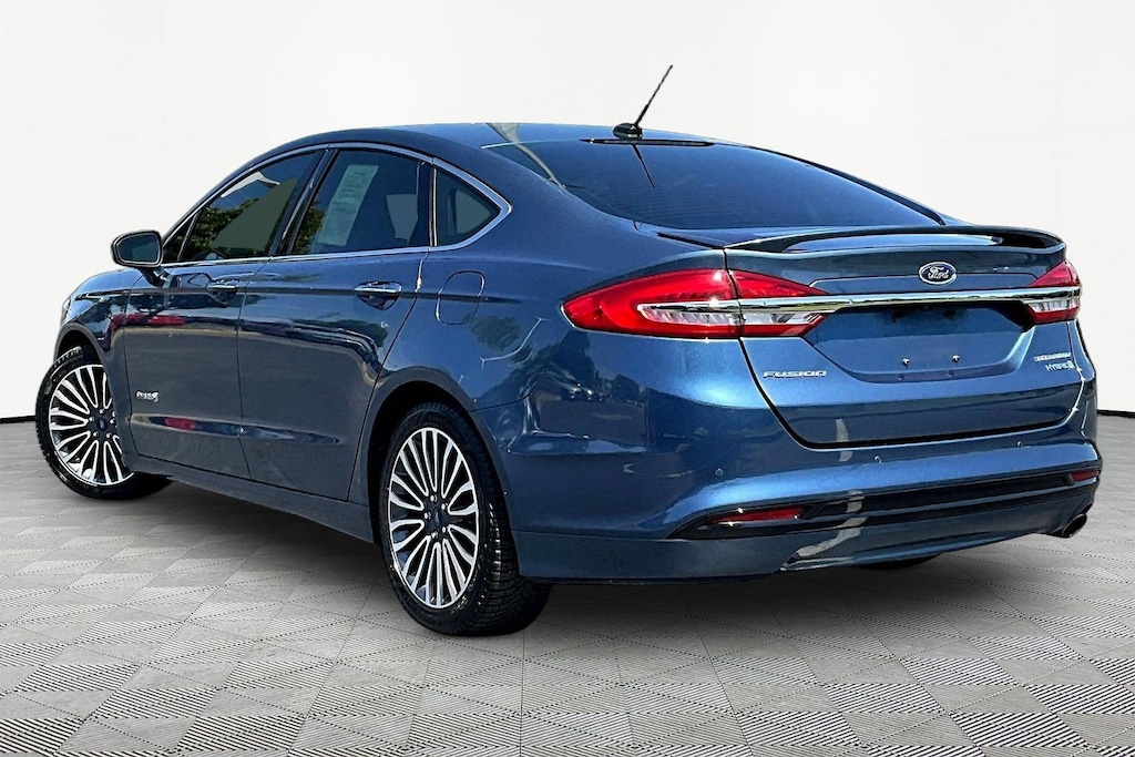 Used 2018 Ford Fusion Hybrid Sedan