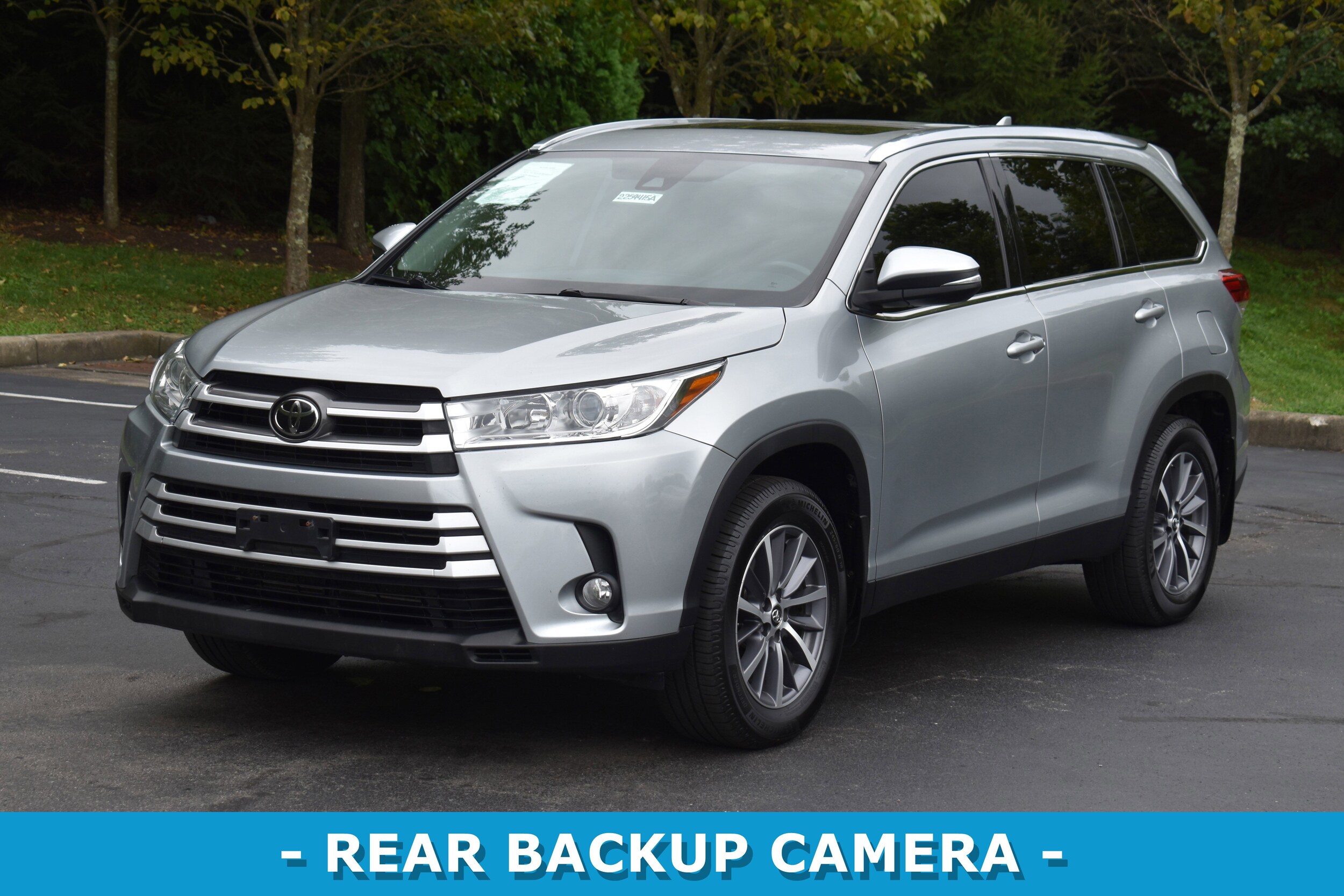 2019 Toyota Highlander XLE photo 3