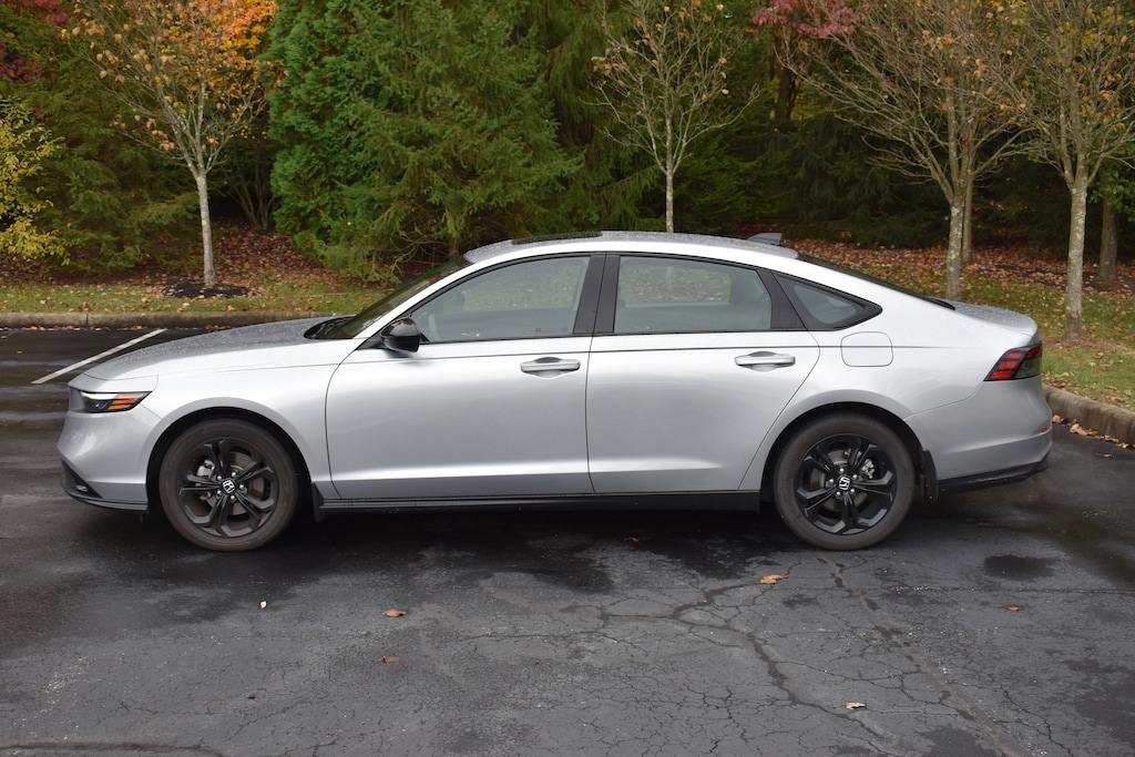 Used 2025 Honda Accord SE Sedan