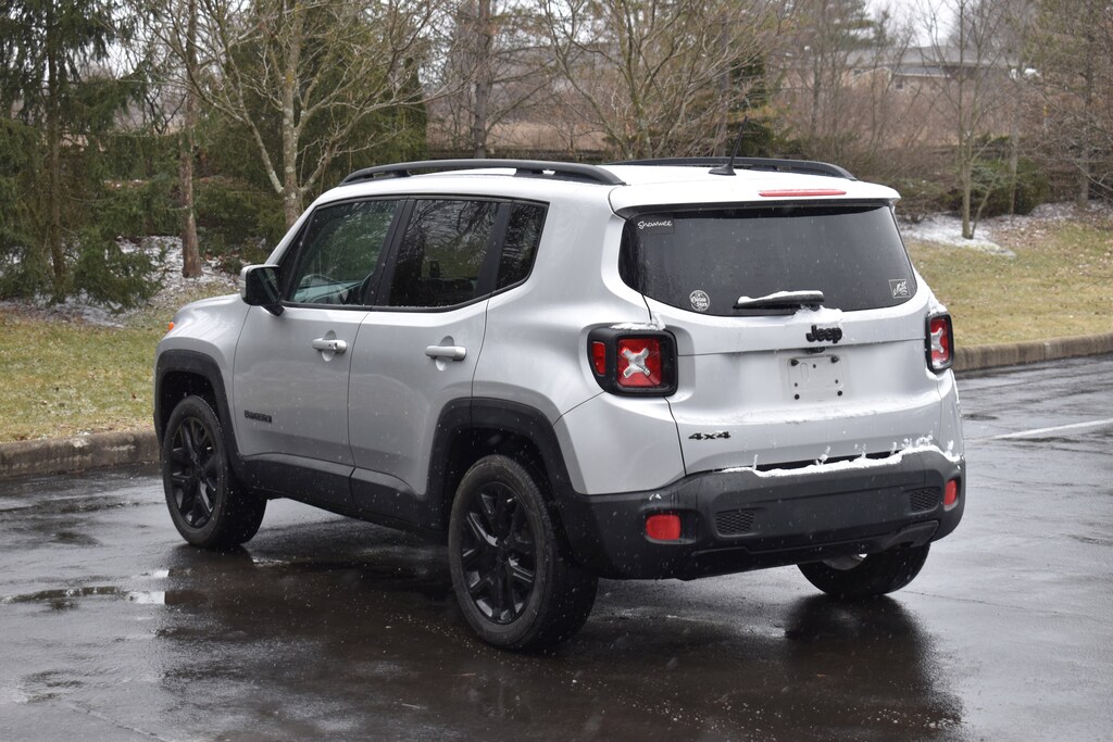 Used 2017 Jeep Renegade Latitude 4x4 SUV