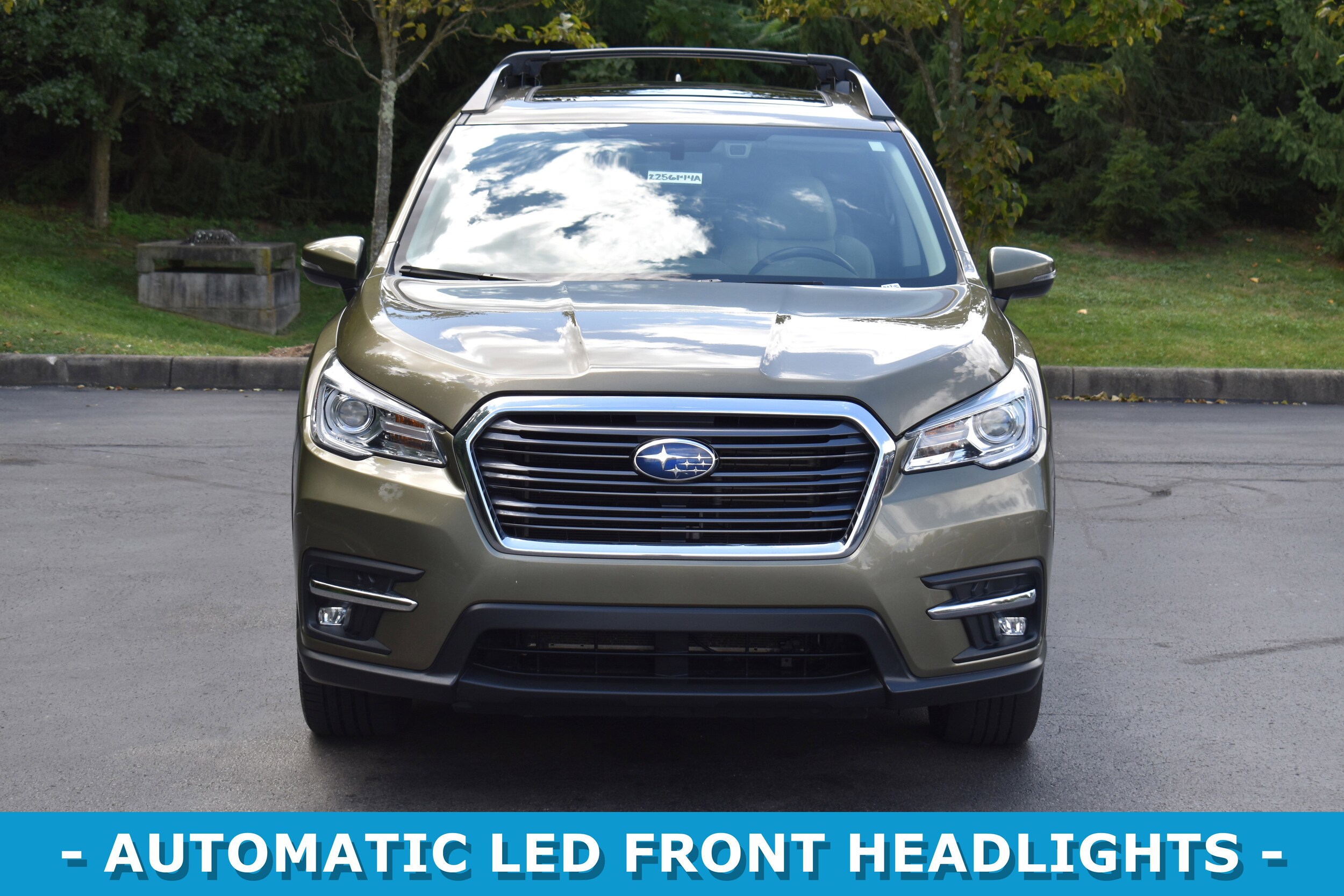 2022 Subaru Ascent Limited photo 2