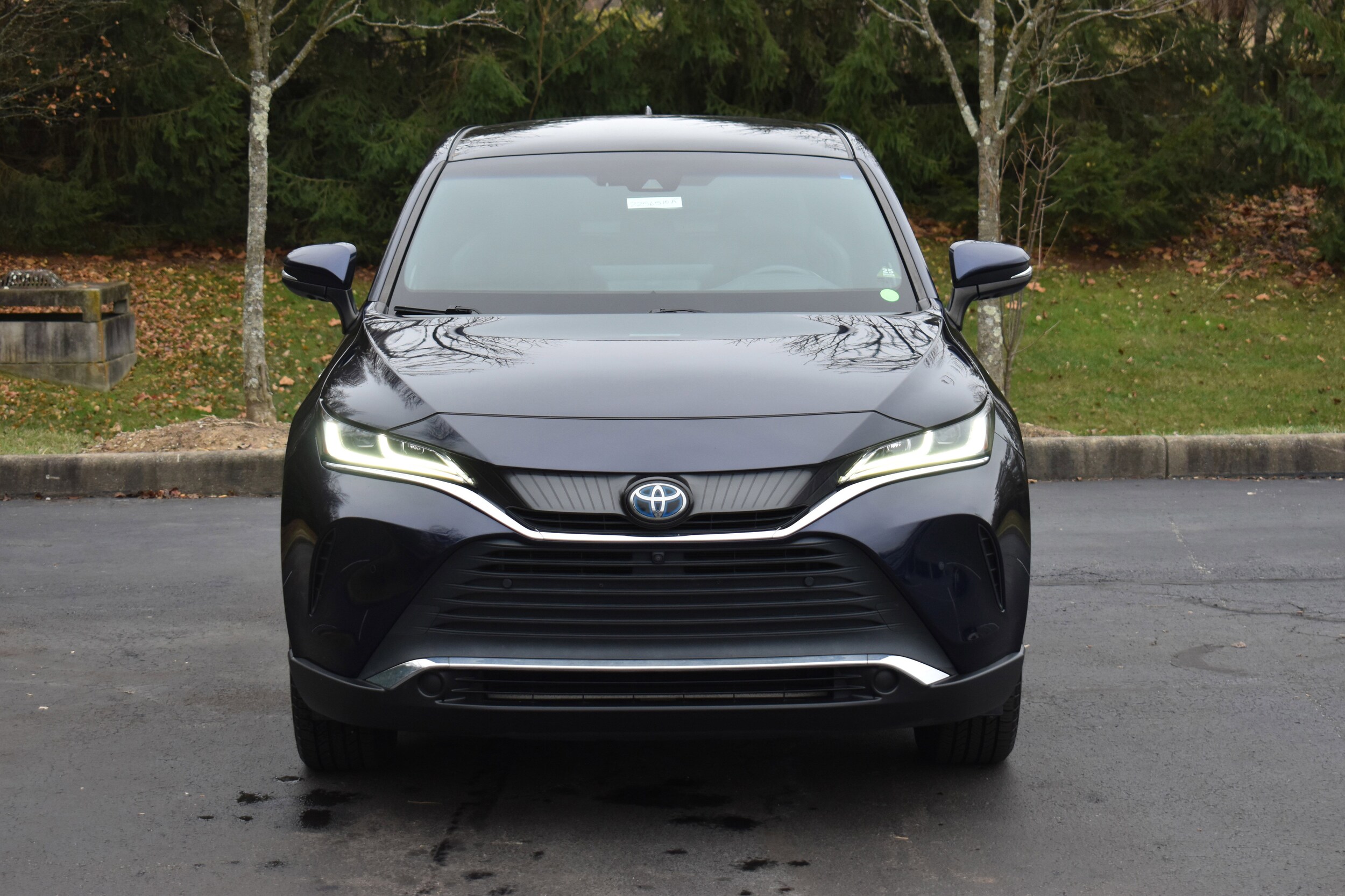 2021 Toyota Venza Limited photo 2