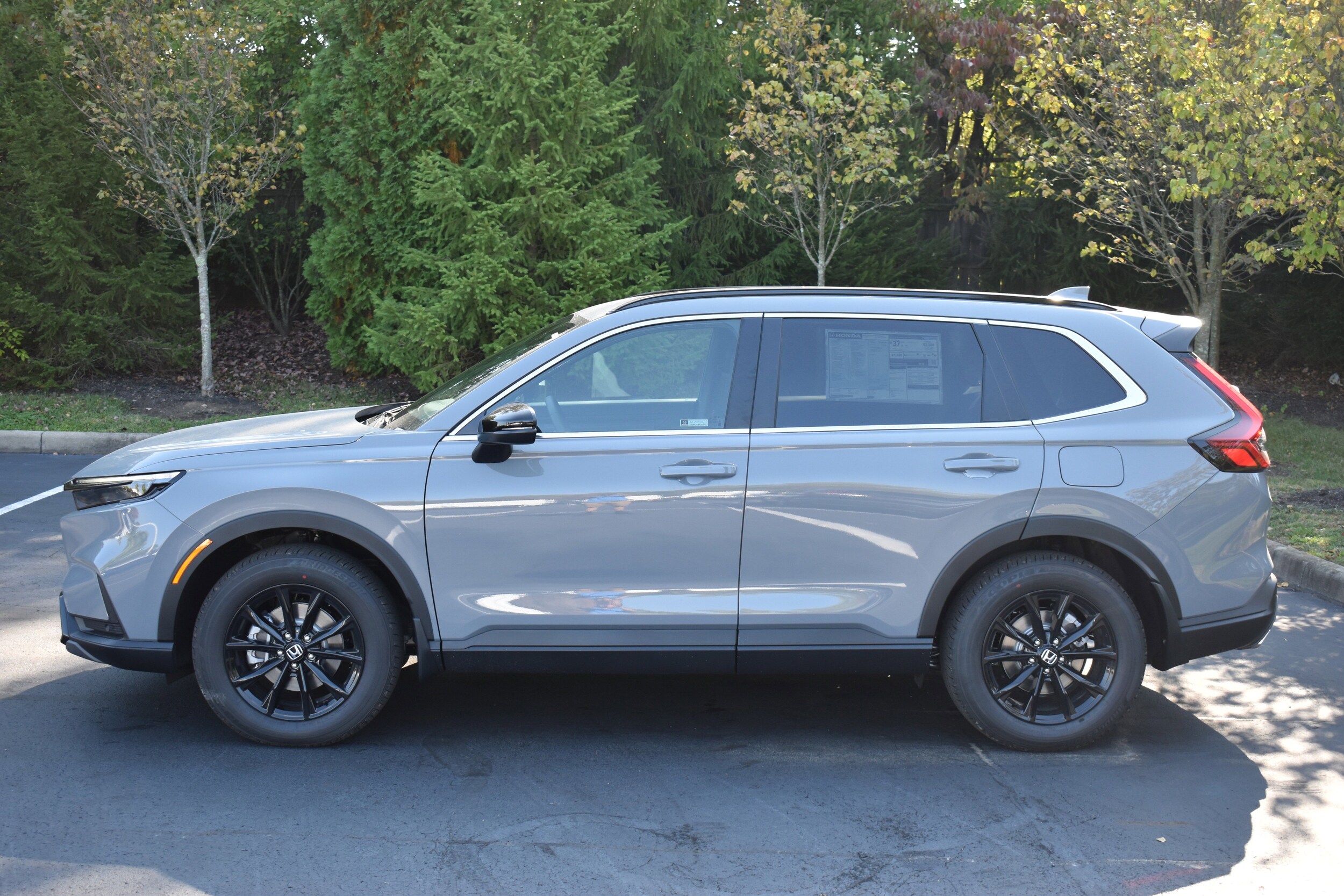 2025 Honda CR-V Hybrid Sport-L photo 4