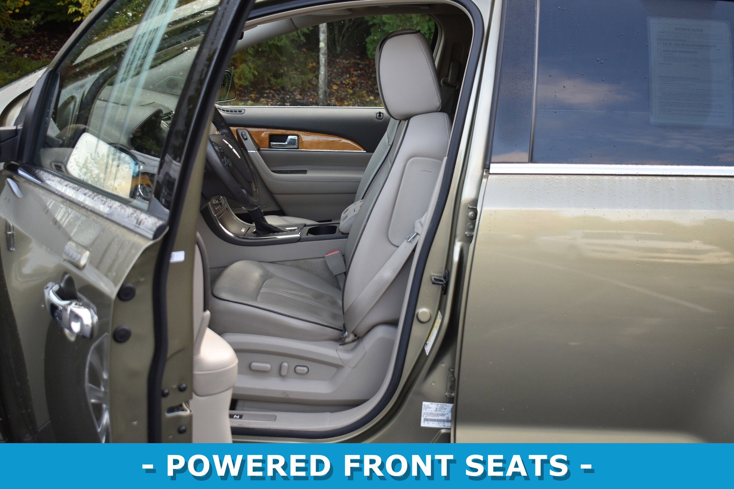 2013 Lincoln MKX Base photo 3