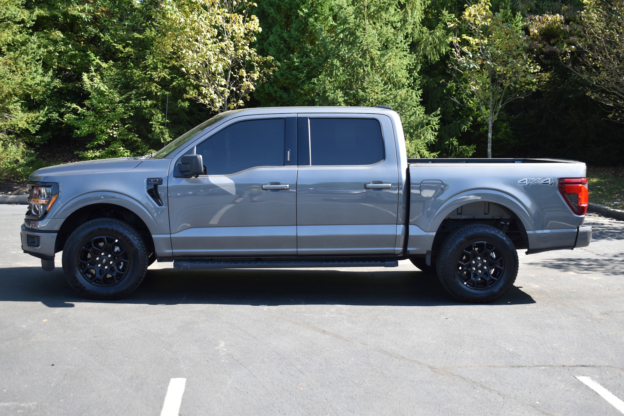 2024 Ford F-150 XLT photo 4