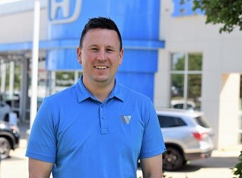 Staff member Chris Stouder from ID_6d381a3e9341