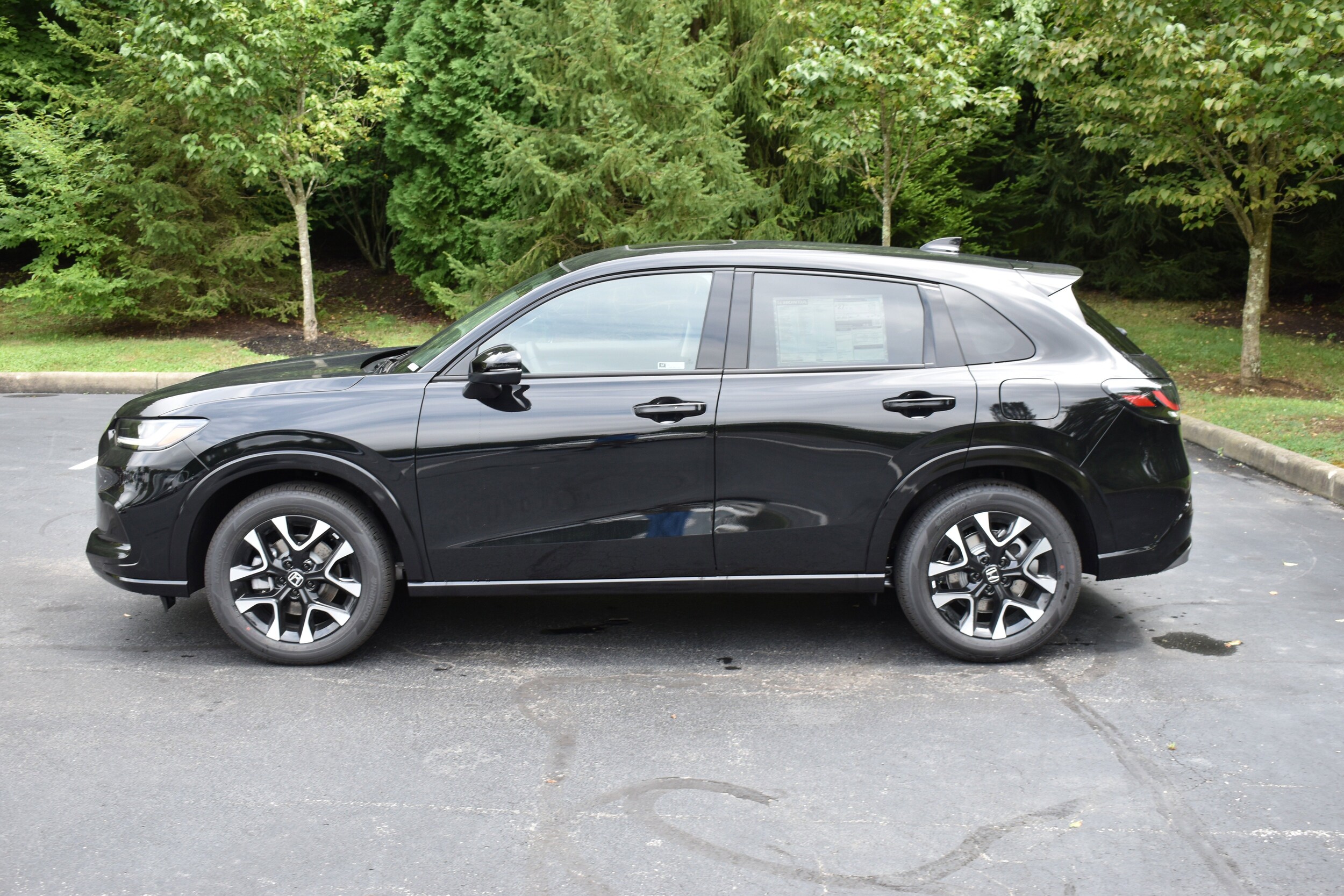 2026 Honda HR-V EX-L photo 4