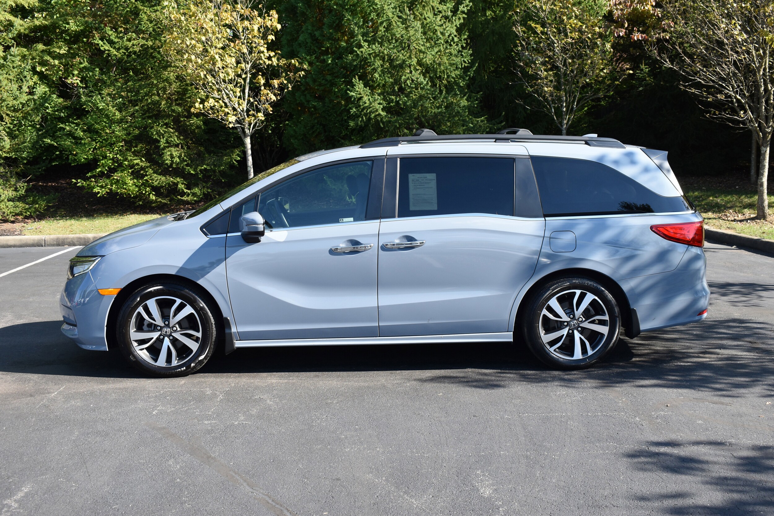 2023 Honda Odyssey Touring photo 4