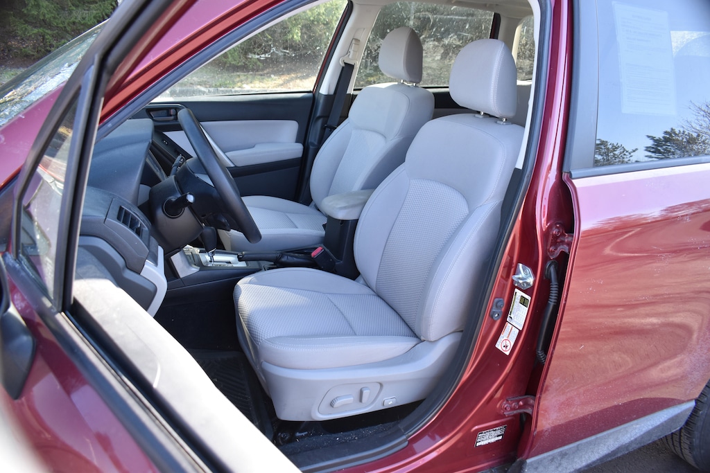 Used 2015 Subaru Forester 2.5i Premium (CVT) SUV