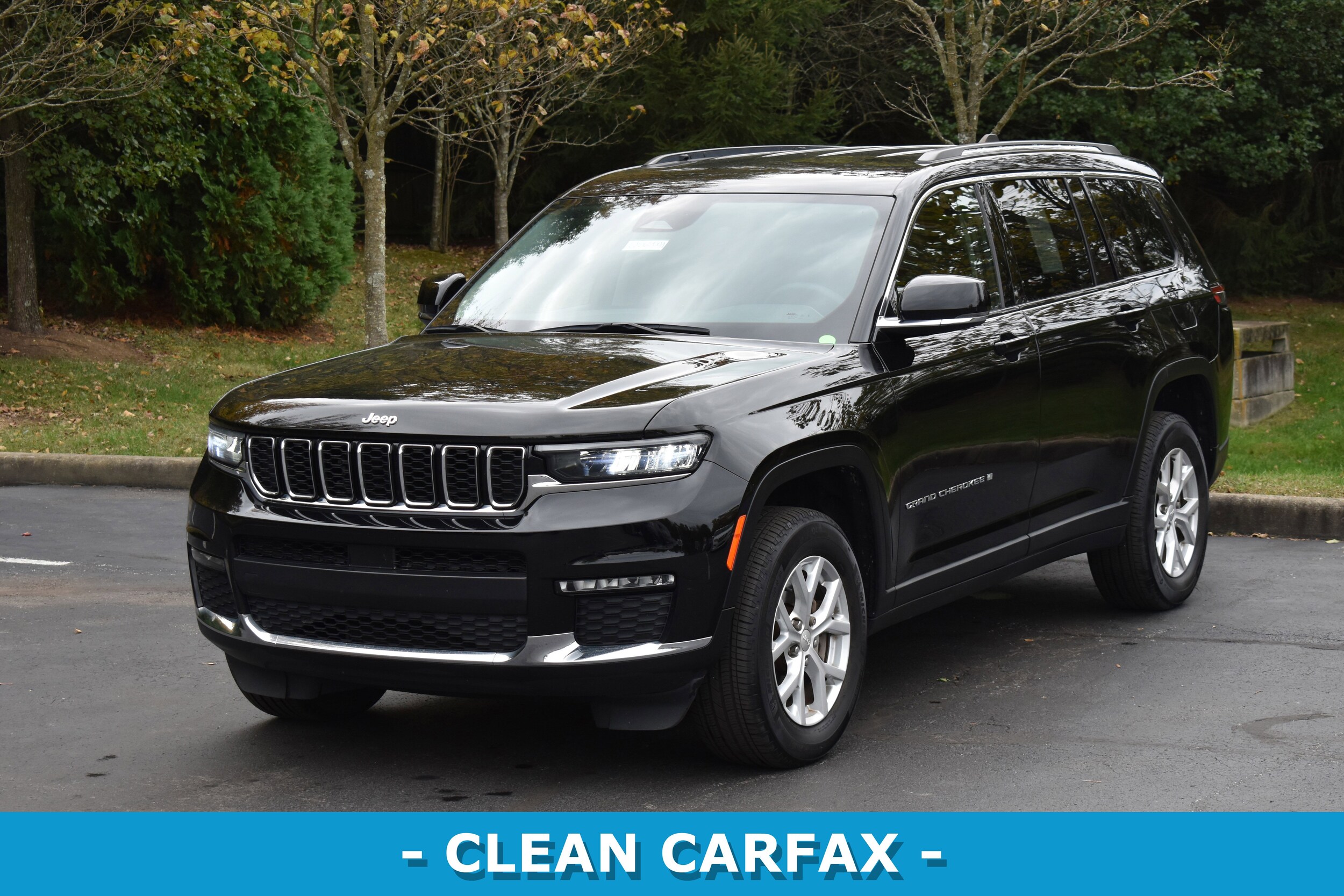 2023 Jeep Grand Cherokee Limited photo 3