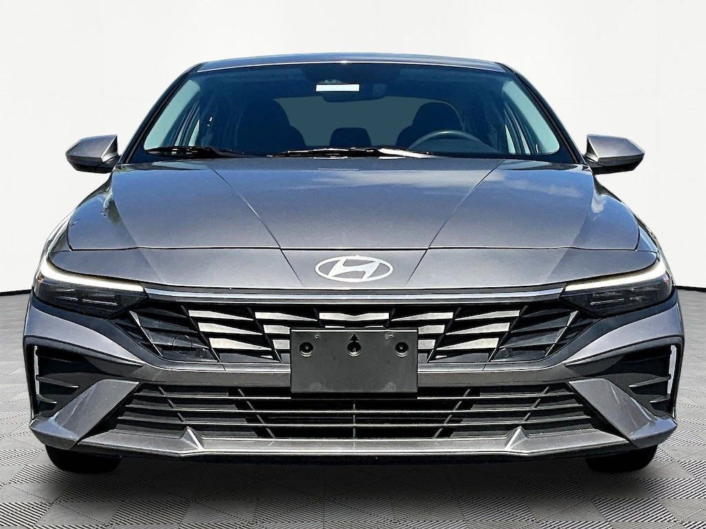 Used 2024 Hyundai Elantra SEL Sedan