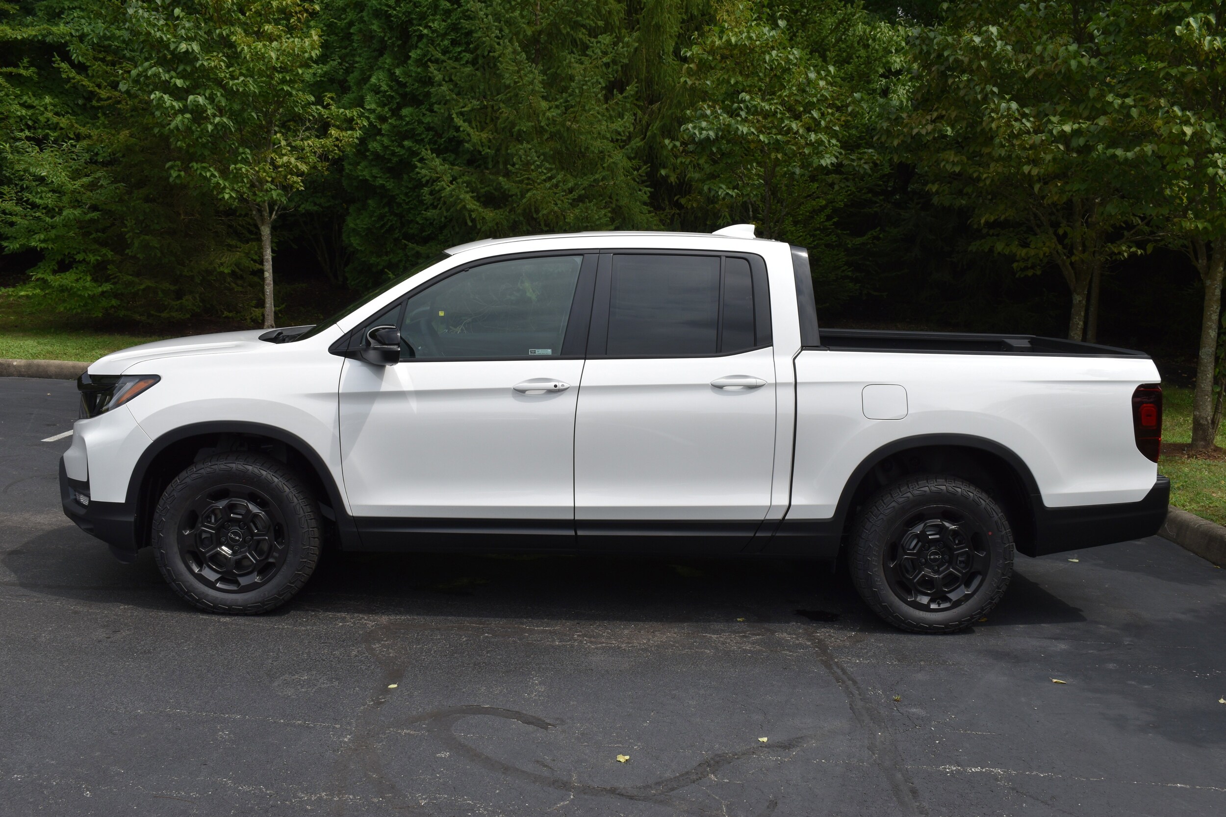 2025 Honda Ridgeline TrailSport photo 3