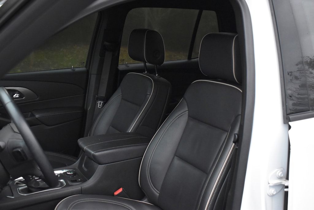 Used 2023 Chevrolet Traverse Premier SUV