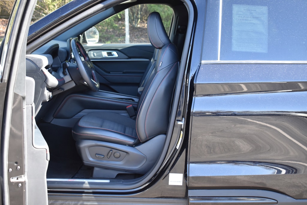 Used 2025 Ford Explorer ST-Line SUV