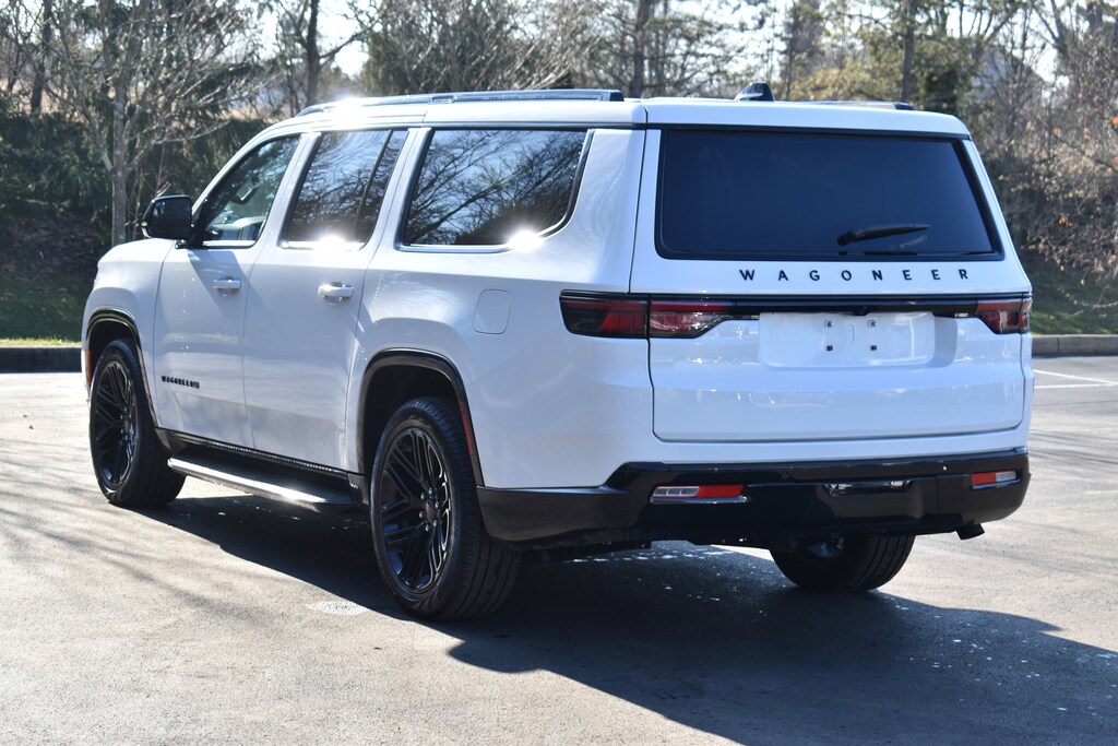 Used 2025 Jeep Wagoneer L Series II SUV