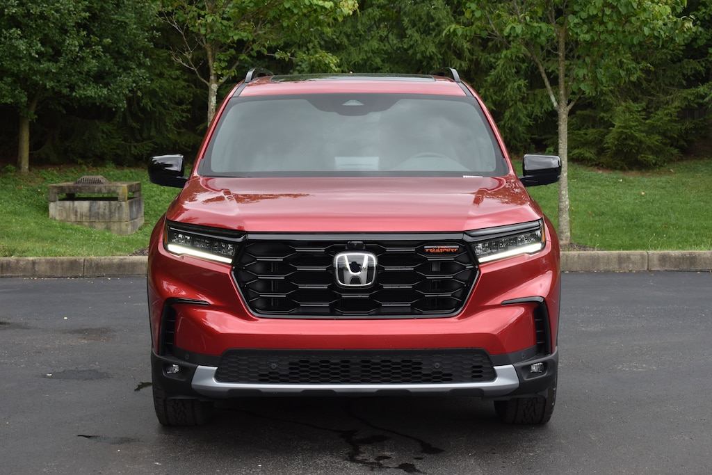 New 2025 Honda Pilot TrailSport SUV