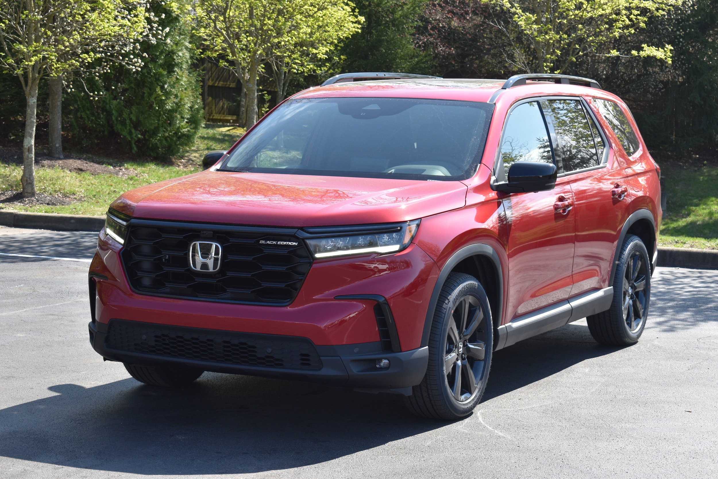 2025 Honda Pilot Black Edition photo 3
