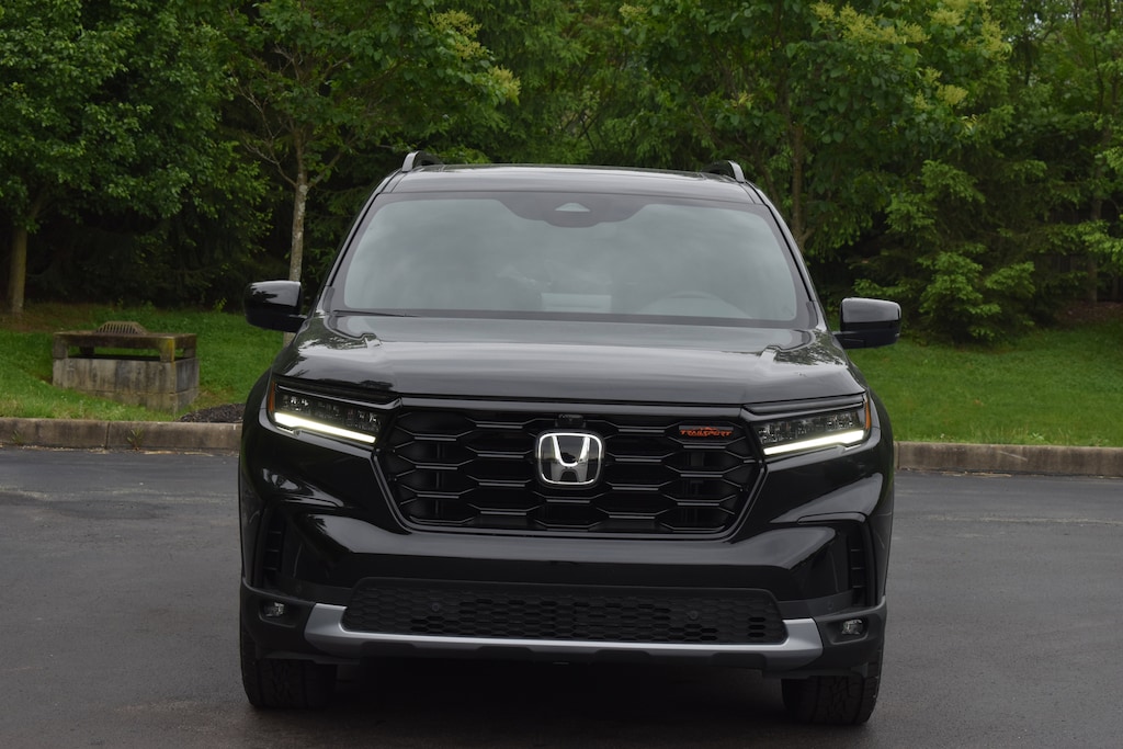 New 2025 Honda Pilot TrailSport SUV