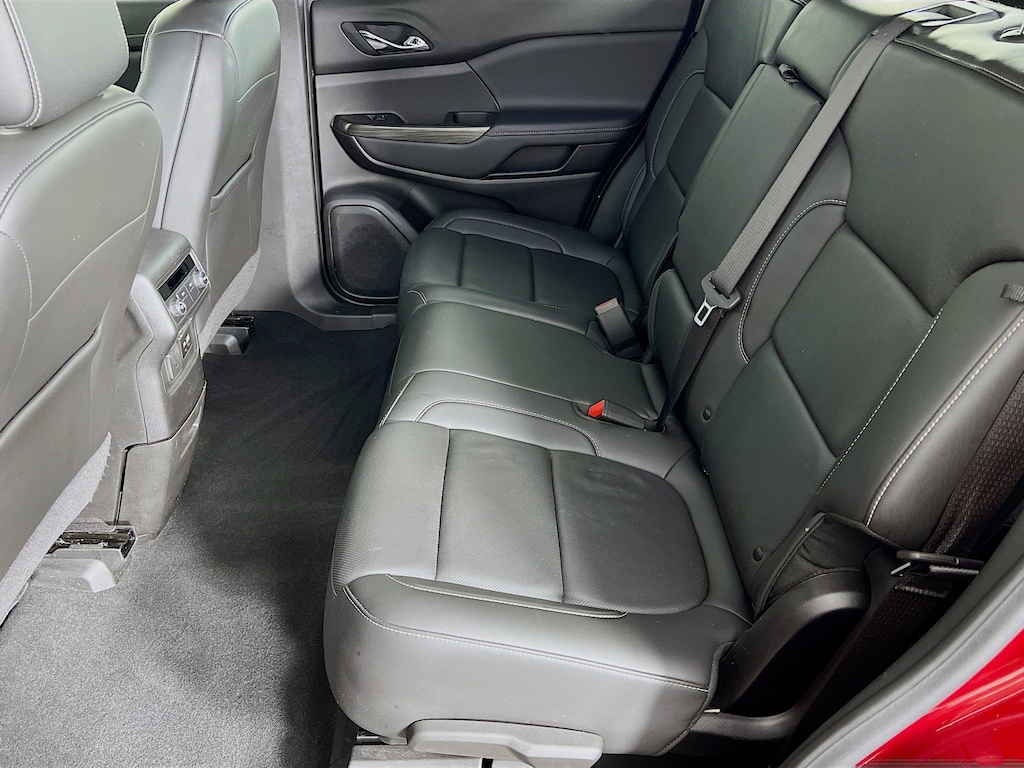 Used 2023 GMC Acadia SLT SUV