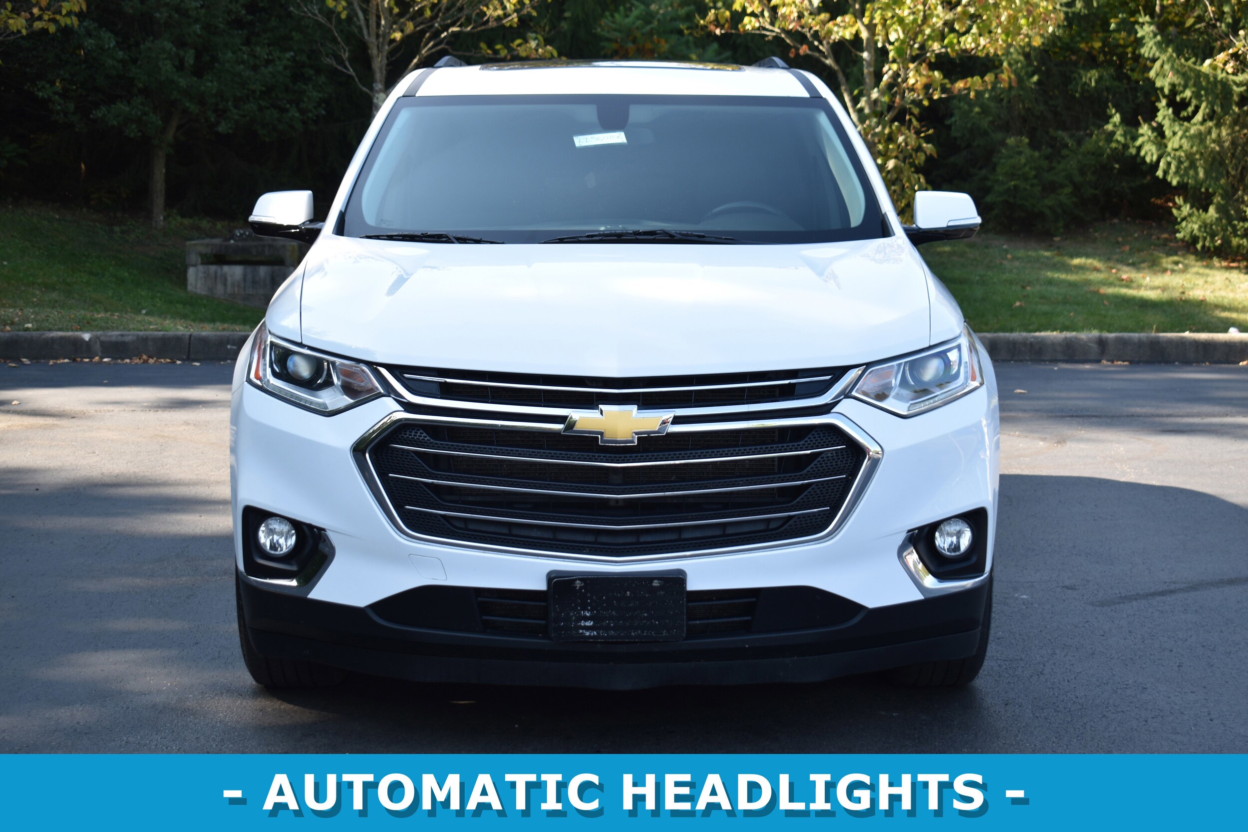 2020 Chevrolet Traverse Cloth 1LT photo 2