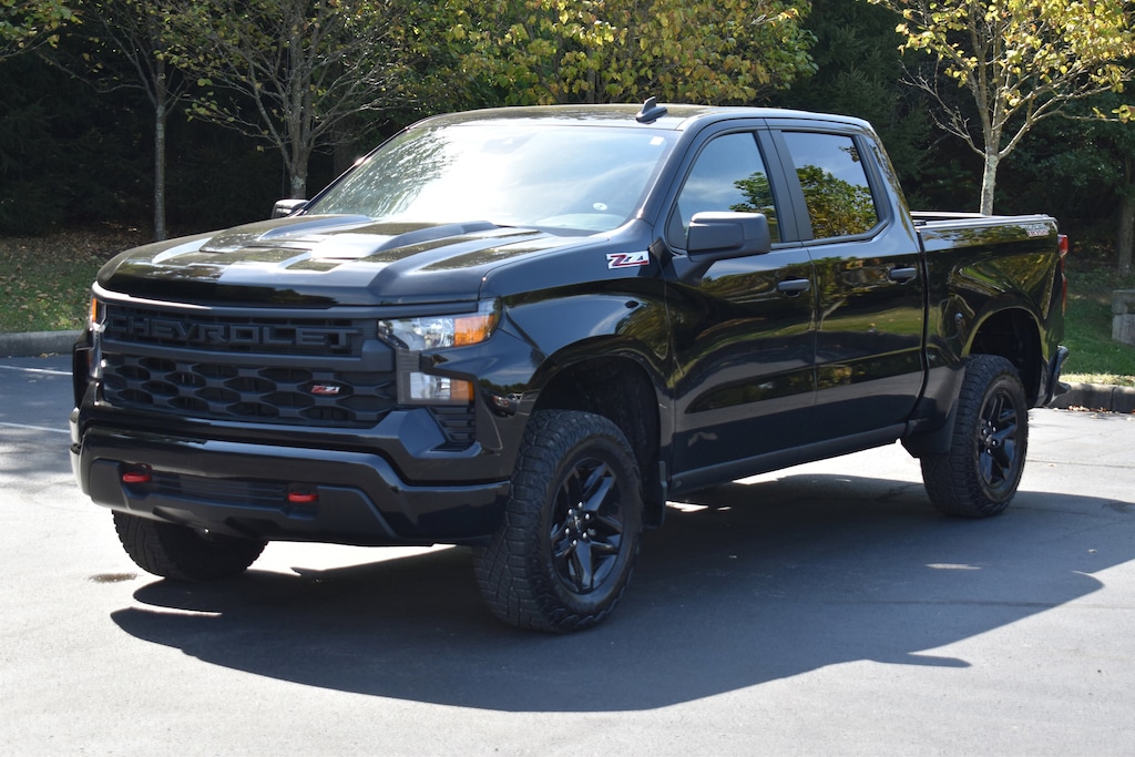 Used 2025 Chevrolet Silverado 1500 Custom Trail Boss Truck Crew Cab
