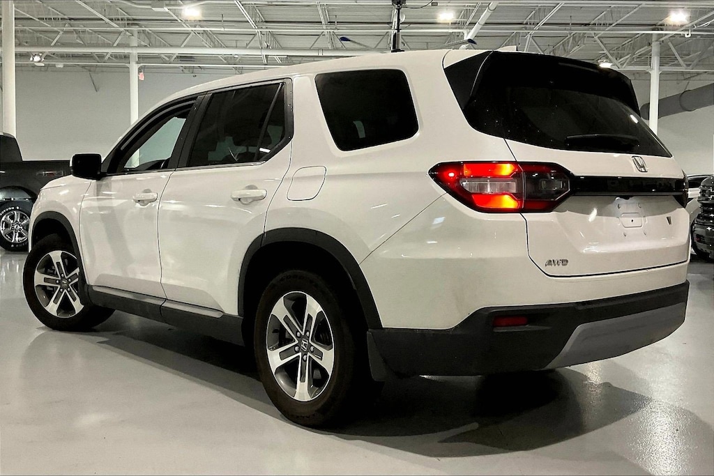 Used 2024 Honda Pilot EX-L SUV