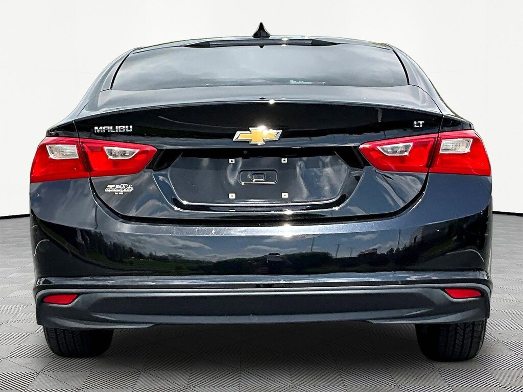 Used 2016 Chevrolet Malibu LT w/1LT Sedan