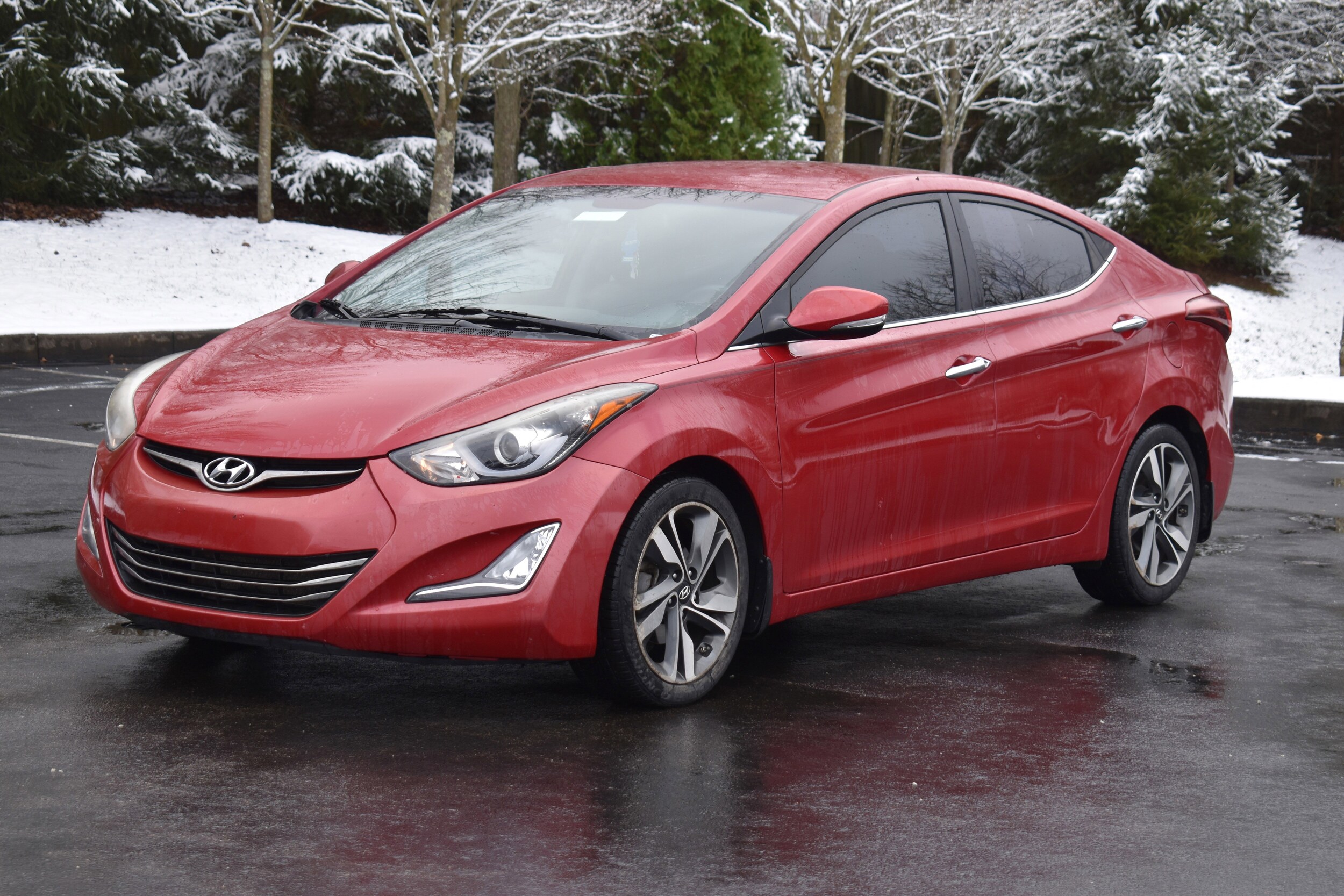 2015 Hyundai Elantra Limited photo 2