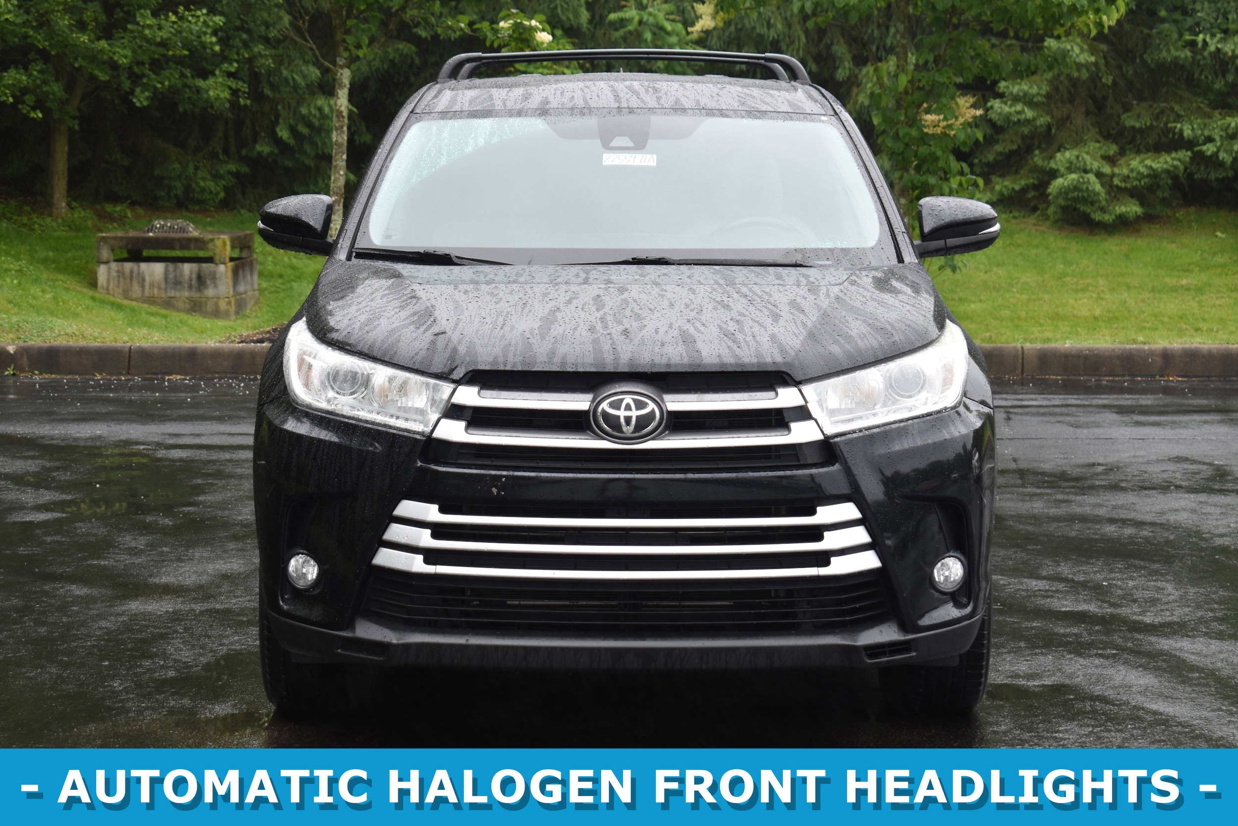 Used 2019 Toyota Highlander LE Plus with VIN 5TDZZRFH2KS303487 for sale in Florence, KY