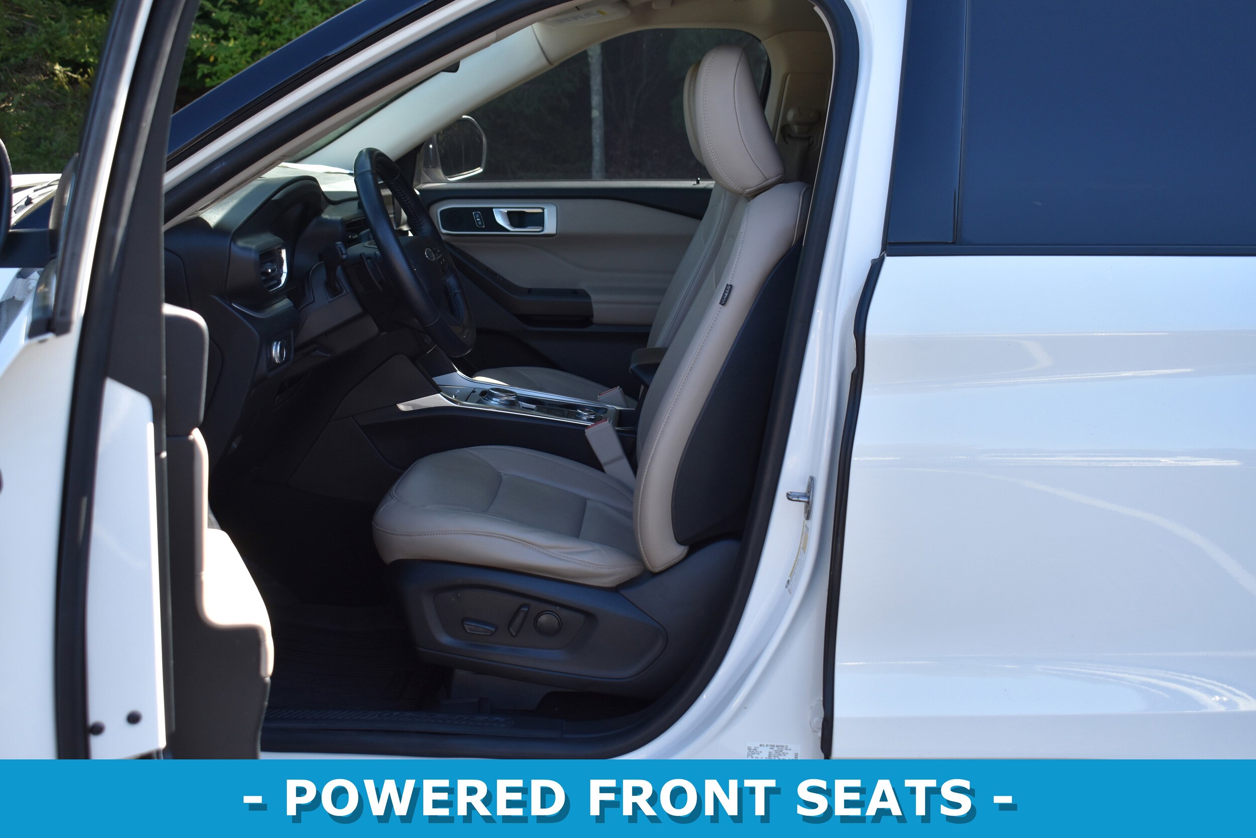 2020 Ford Explorer XLT photo 4