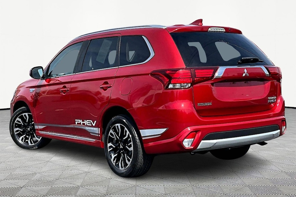 Used 2018 Mitsubishi Outlander PHEV SEL CUV