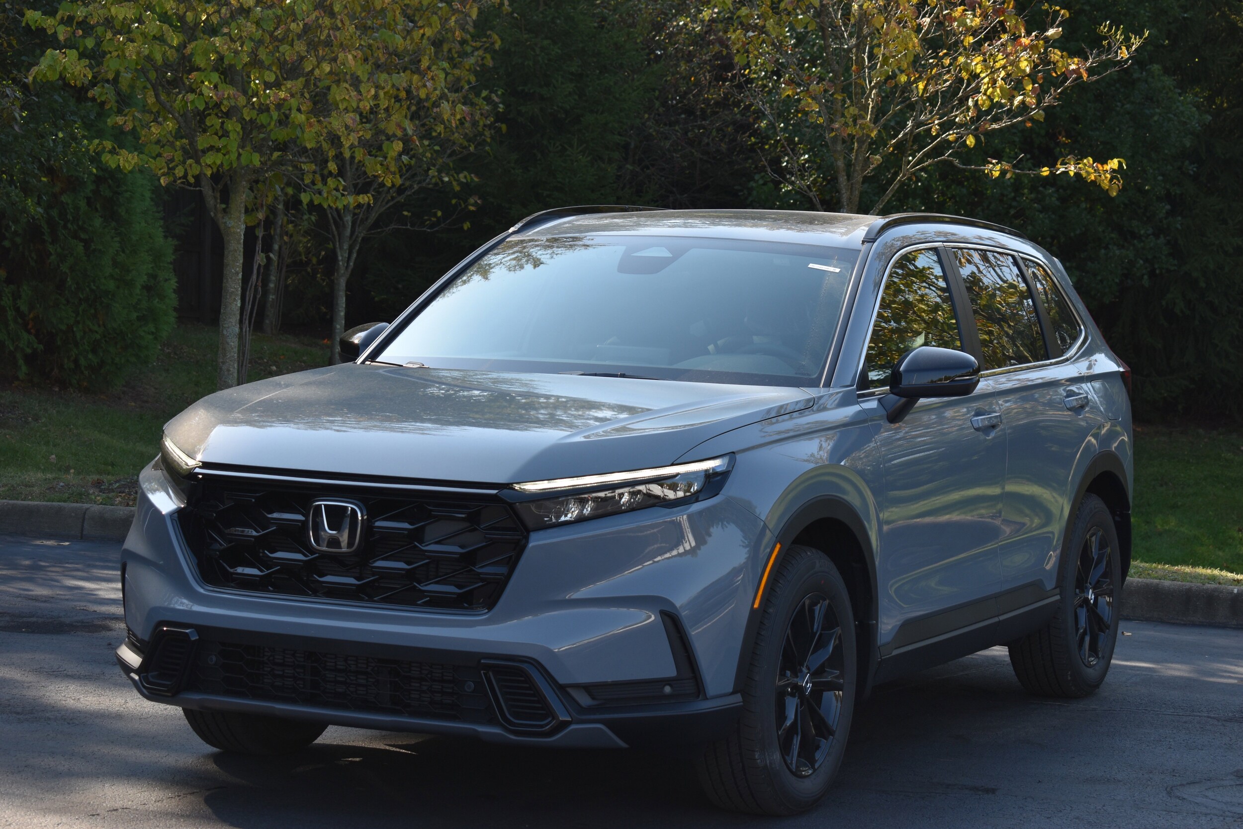2025 Honda CR-V Hybrid Sport-L photo 3