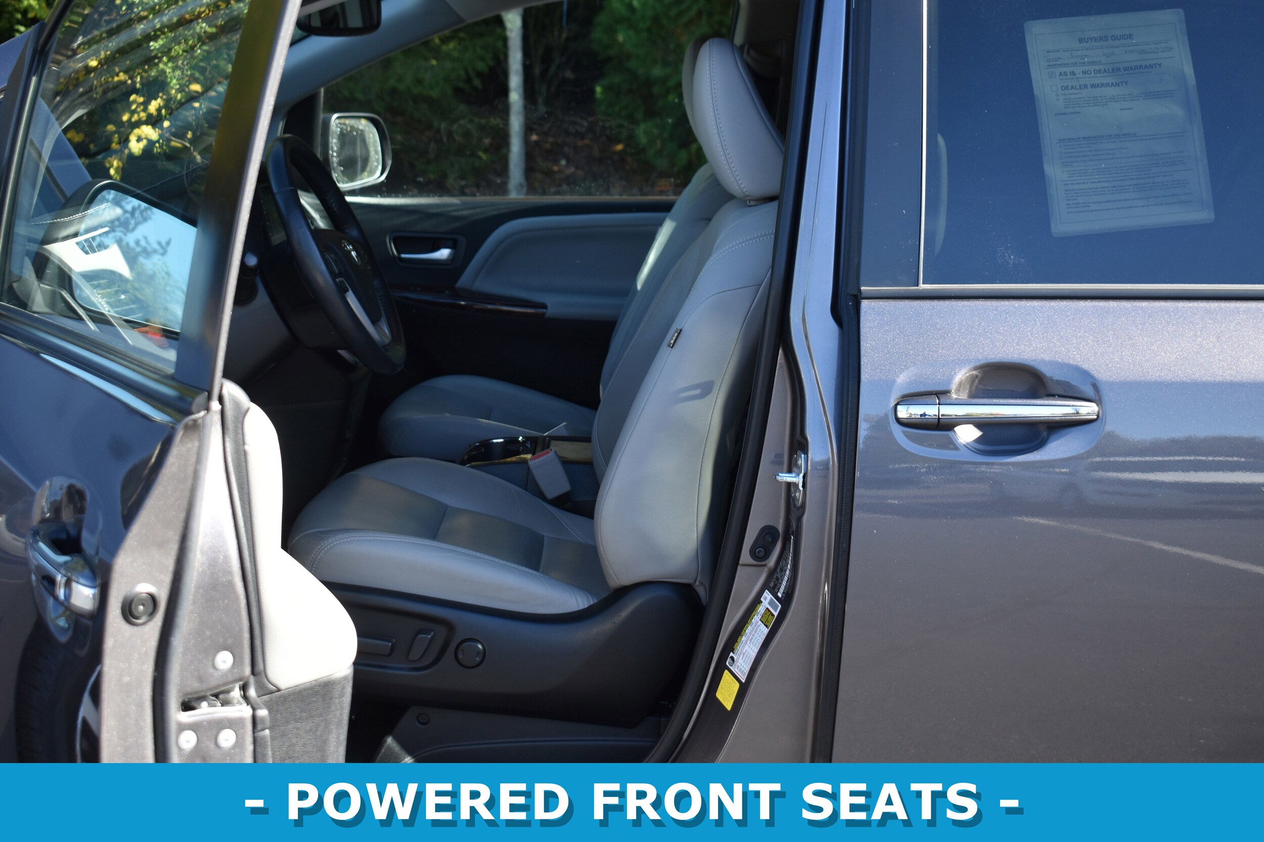 2020 Toyota Sienna Limited photo 4