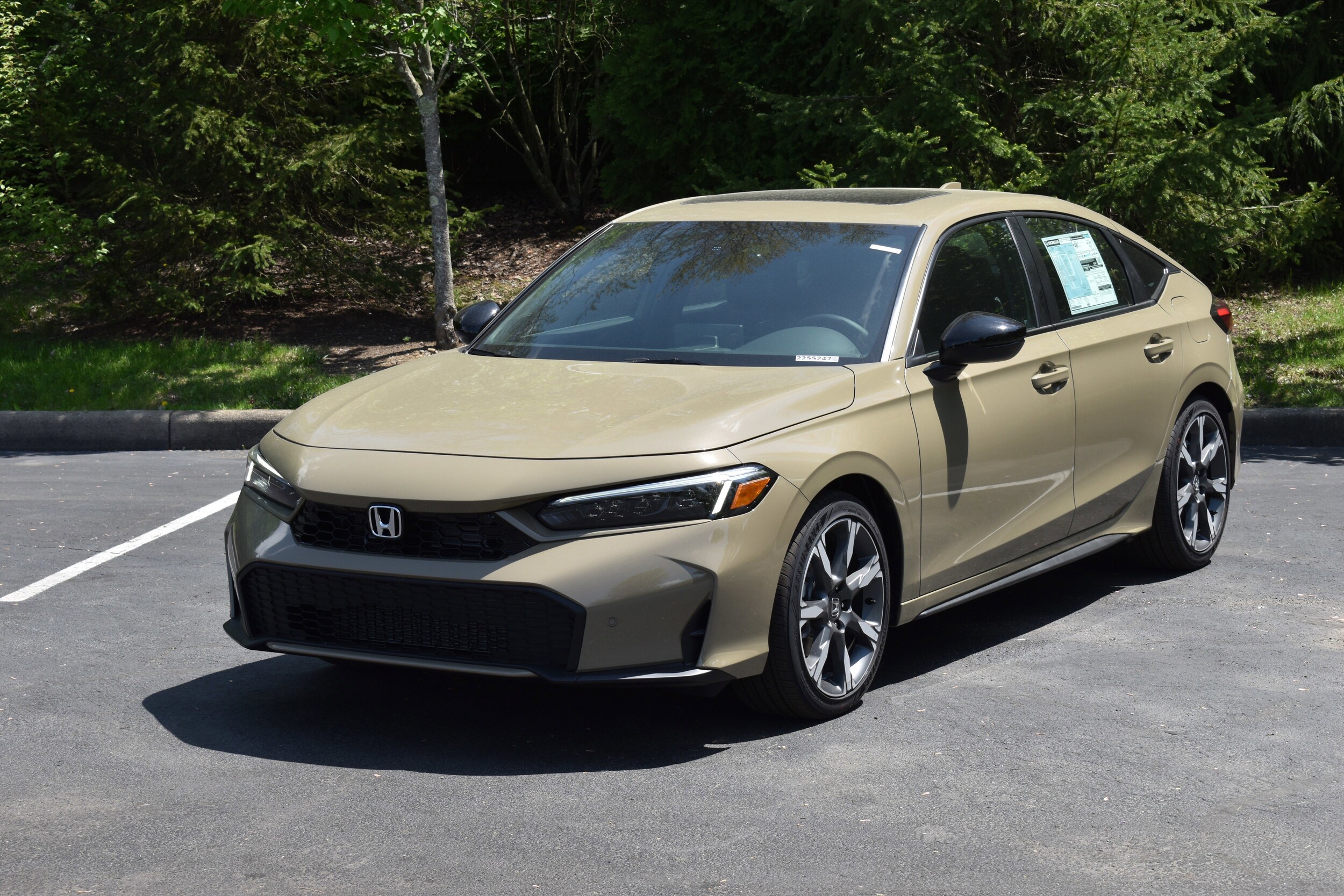 2026 Honda Civic Hybrid Sport Touring Hatchback photo 2