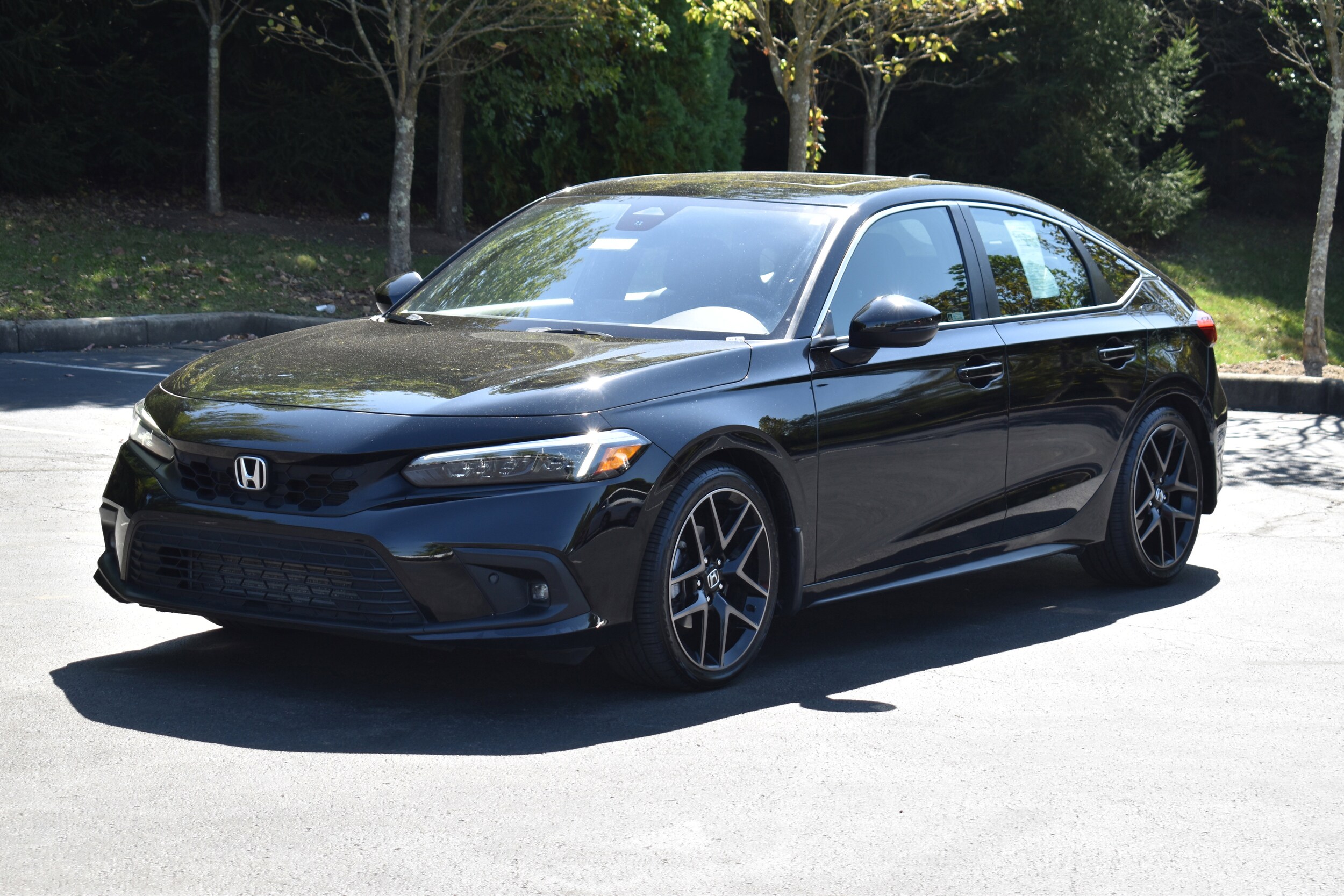 2022 Honda Civic Sport Touring Hatchback photo 3