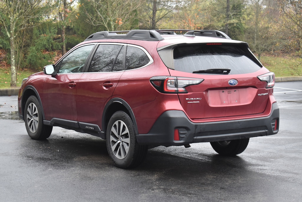 Used 2022 Subaru Outback Premium SUV