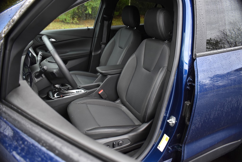 Used 2023 Buick Encore GX Preferred SUV