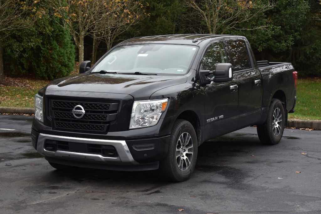 Used 2020 Nissan Titan SV Truck Crew Cab