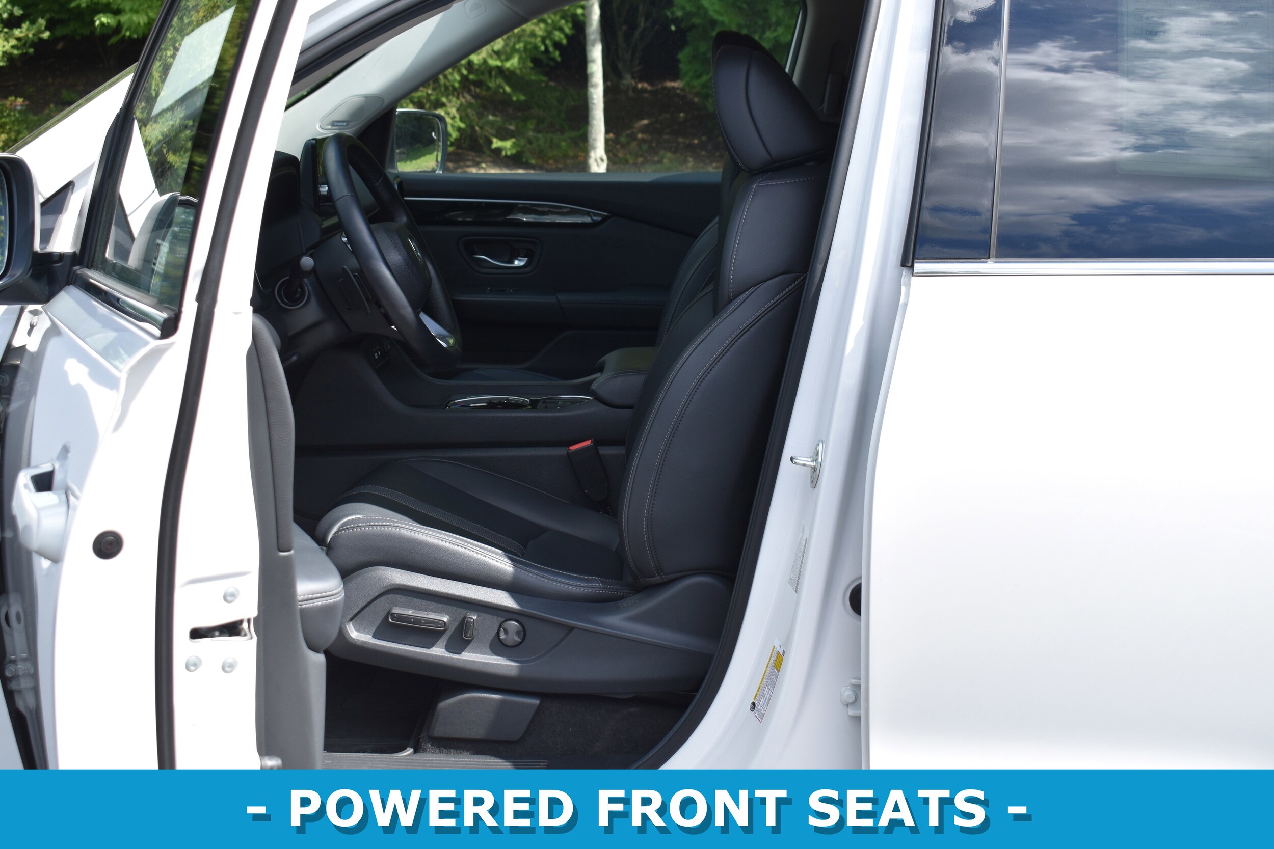 2024 Honda Pilot Touring photo 2