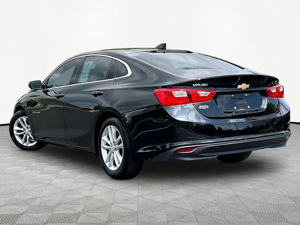 Used 2016 Chevrolet Malibu LT w/1LT Sedan