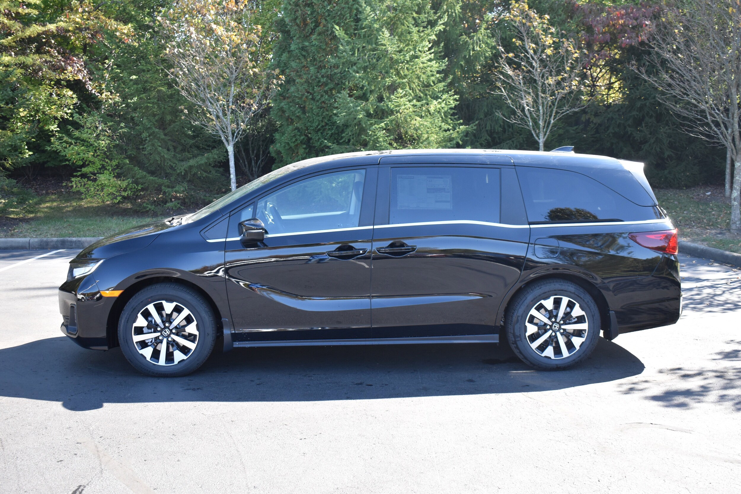 2026 Honda Odyssey EX-L photo 4