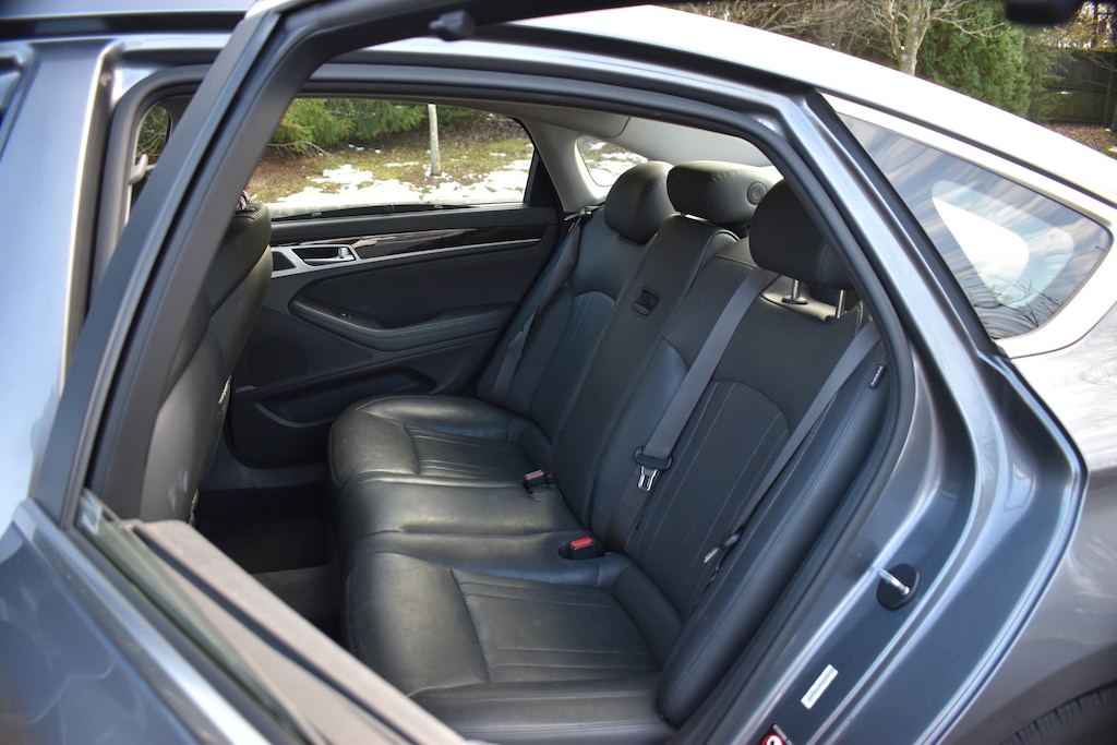 Used 2015 Hyundai Genesis 3.8 Sedan