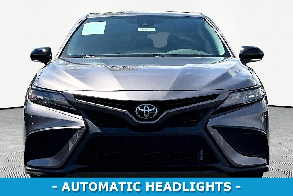 Used 2023 Toyota Camry SE Sedan