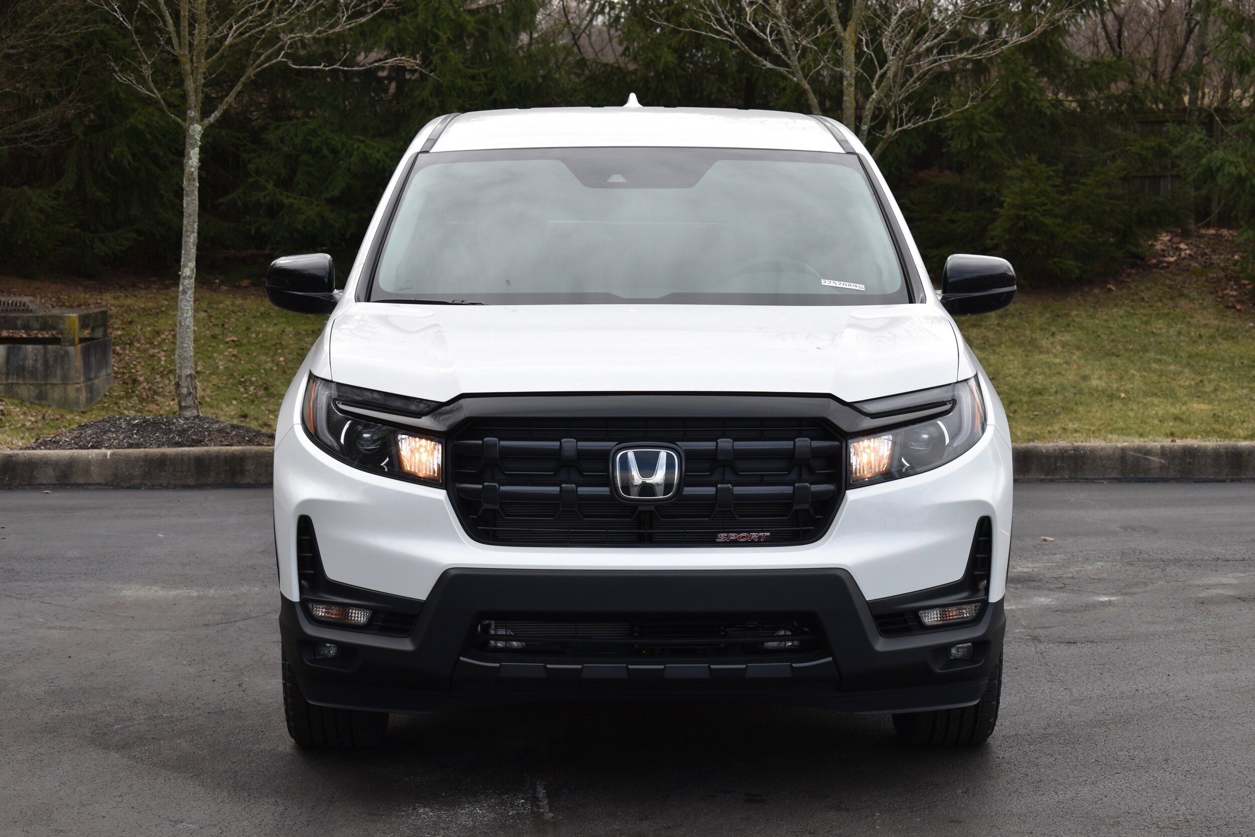 2025 Honda Ridgeline Sport photo 2