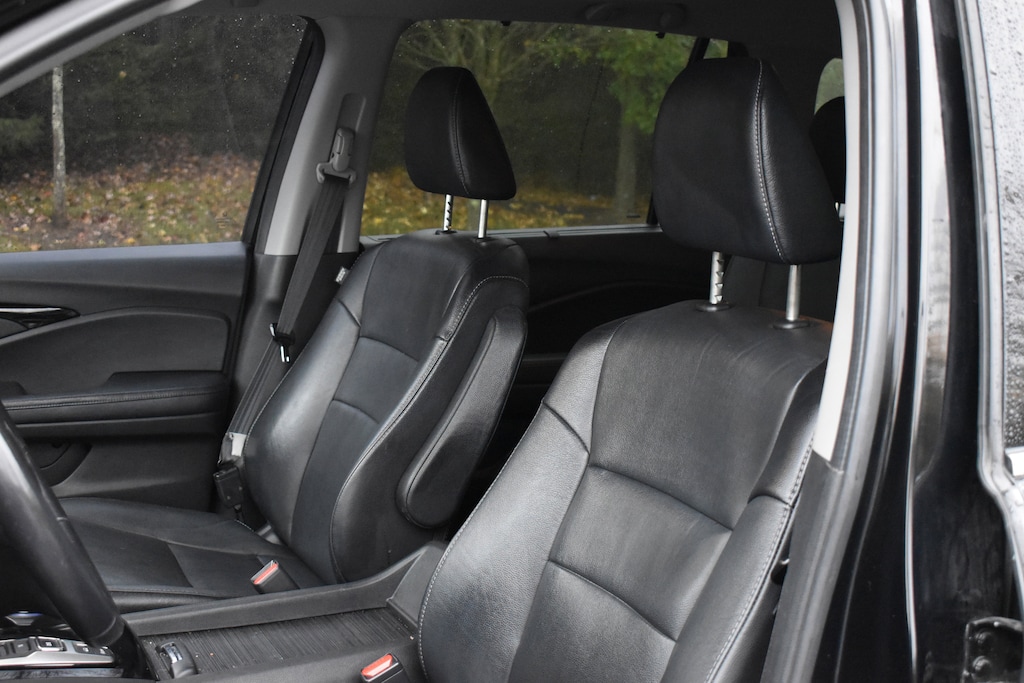 Used 2017 Honda Pilot Touring AWD SUV