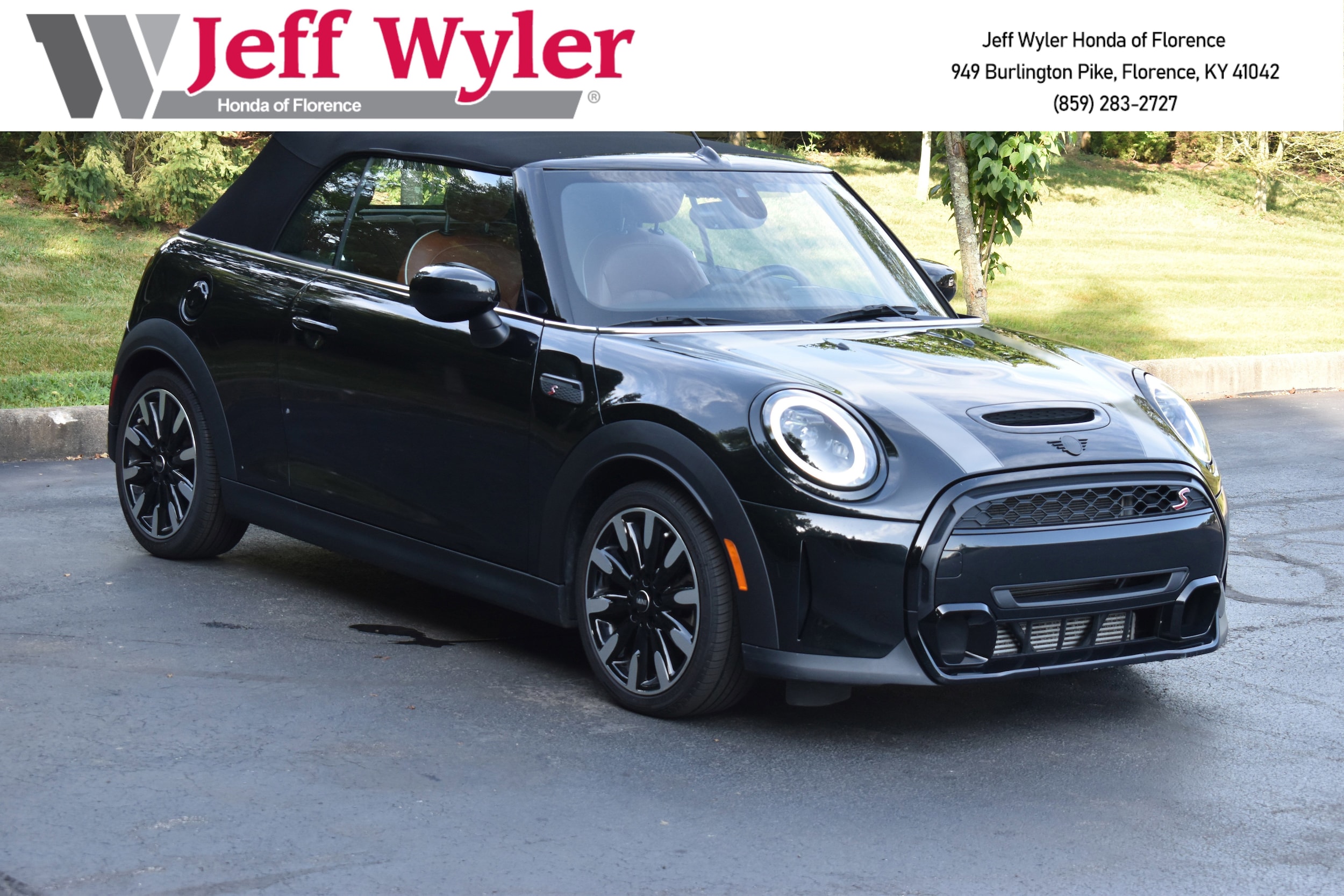 2023 MINI Convertible S's photo