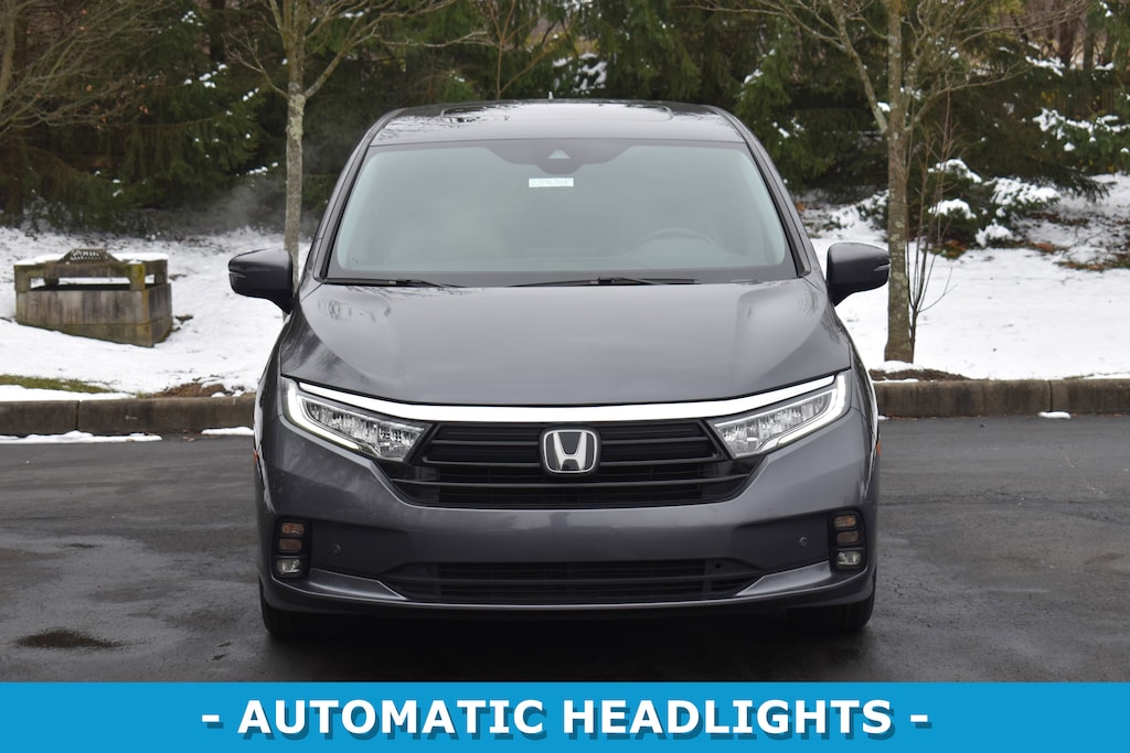 Used 2023 Honda Odyssey Touring Van